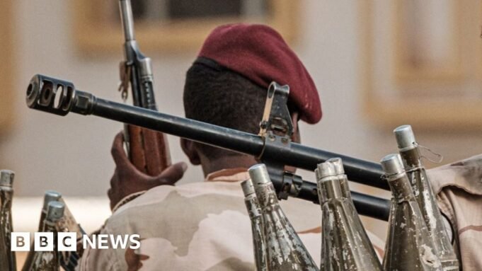 Η σουδανική πολιτοφυλακή RSF σκότωσε πολλούς αμάχους στο νοσοκομείο, λένε Η σουδανική πολιτοφυλακή RSF σκότωσε πολλούς αμάχους στο νοσοκομείο, λένε ο επικεφαλής του ΠΟΥ και γιατροί
| presscode.gr