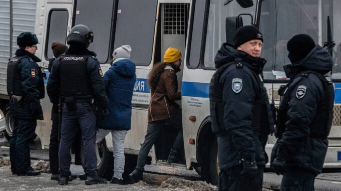 Στη Ρωσία, οι εχθροί είναι παντού
| presscode.gr