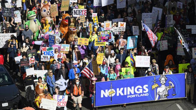 Χωρίς βασιλιάδες σημαίνει χωρίς βαρόνους
| presscode.gr