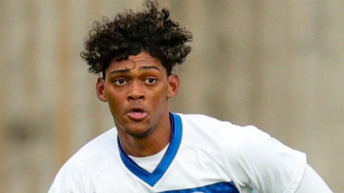 Salah, Osimhen, Hakimi... Tylon Smith; Ο νεαρός της QPR στοχεύει να ενταχθεί σε αφρικανούς μεγάλους
| presscode.gr