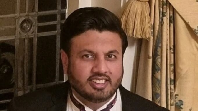 TONY HETHERINGTON: Μου απέκλεισαν τον δικηγόρο αφού ένας αναγνώστης έχασε 500.000 £ σε απάτη
| presscode.gr