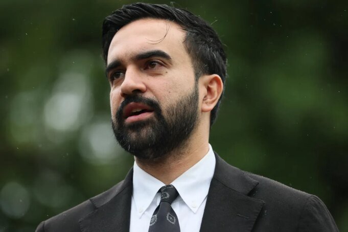 Αυτό μπορούν να μάθουν οι Ρεπουμπλικάνοι από τη νίκη του Mamdani: Lee Carter
| presscode.gr