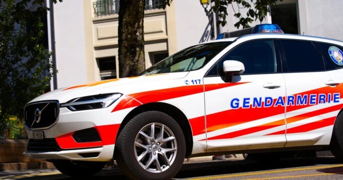 Γυναίκα συνελήφθη μετά το πτώμα του ιδιοκτήτη που βρέθηκε «κομμένο στα δύο»
| presscode.gr