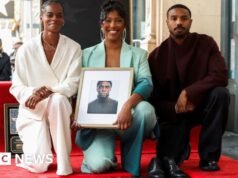 Δείτε: Ο Τσάντγουικ Μπόουζμαν τιμήθηκε μετά θάνατον με αστέρι του Χόλιγουντ
| presscode.gr Δείτε: Ο Τσάντγουικ Μπόουζμαν τιμήθηκε μετά θάνατον με αστέρι του Χόλιγουντ
| presscode.gr