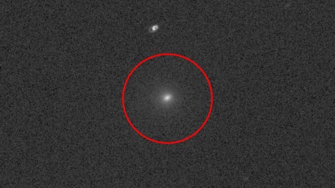 Διαστρικός επισκέπτης αποδεικνύει τη θεωρία του Αϊνστάιν πριν κάνει μια ανεξήγητη αλλαγή στην πορεία του
| presscode.gr