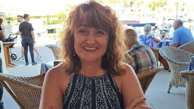 Είμαι 53... Νόμιζα ότι είχα άνοια αλλά αποδείχθηκε ότι ήταν Είμαι 53... Νόμιζα ότι είχα άνοια αλλά αποδείχθηκε ότι ήταν ηπατική νόσο. Η Τζάκι δεν μπορούσε να αναγνωρίσει τον σύζυγό της - τώρα αποκαλύπτει τα συμπτώματα που θα ήθελε να μην είχε αγνοήσει...
| presscode.gr