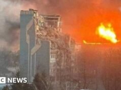 Εννέα νεκροί καθώς η Ρωσία χτυπά την Ουκρανία κατά τη διάρκεια της νύχτας, λέει ο Ζελένσκι
| presscode.gr Εννέα νεκροί καθώς η Ρωσία χτυπά την Ουκρανία κατά τη διάρκεια της νύχτας, λέει ο Ζελένσκι
| presscode.gr