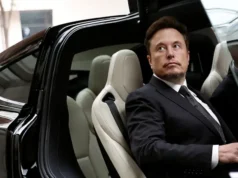 Επενδυτές και αναλυτές αντιδρούν στο πακέτο αποδοχών 1 τρισεκατομμυρίου δολαρίων του Έλον Μασκ: «Είμαστε μαζί σας» για «ανεξέλεγκτη δύναμη»
| presscode.gr Επενδυτές και αναλυτές αντιδρούν στο πακέτο αποδοχών 1 τρισεκατομμυρίου δολαρίων του Έλον Μασκ: «Είμαστε μαζί σας» για «ανεξέλεγκτη δύναμη»
| presscode.gr