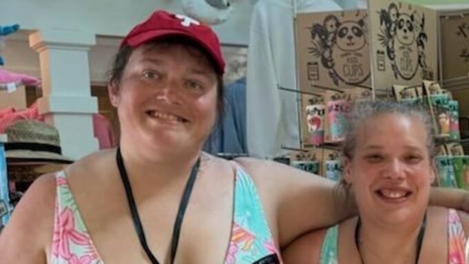 Ζοφερή αλήθεια για το τρομακτικό "εξάνθημα της Disney": Πονάει σαν Ζοφερή αλήθεια για το τρομακτικό "εξάνθημα της Disney": Πονάει σαν κόλαση και μπορεί να διαρκέσει ΧΡΟΝΙΑ... υπάρχει μια δραστική θεραπεία
| presscode.gr