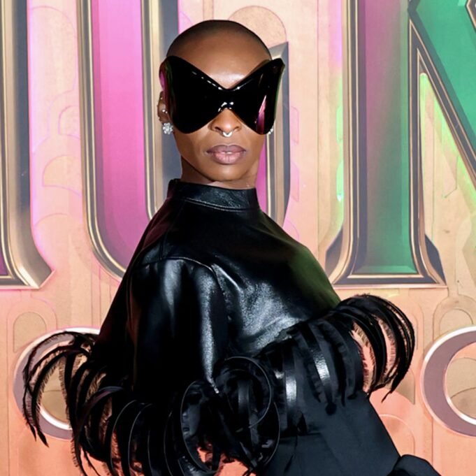 Η Cynthia Erivo Goes Feathered, φουτουριστική στην πρεμιέρα του Wicked στη Νέα Υόρκη
| presscode.gr