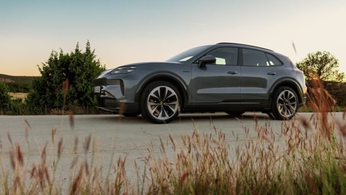 Η Porsche αποκαλύπτει το πλήρως ηλεκτρικό SUV Cayenne, το «πιο Η Porsche αποκαλύπτει το πλήρως ηλεκτρικό SUV Cayenne, το «πιο ισχυρό» όχημα παραγωγής που έχει κατασκευαστεί ποτέ από εταιρεία σπορ αυτοκινήτων
| presscode.gr