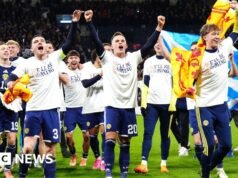 Η UEFA διατάζει τους φιλάθλους της Σκωτίας να αφαιρέσουν τα βίντεο εορτασμού από το X
| presscode.gr Η UEFA διατάζει τους φιλάθλους της Σκωτίας να αφαιρέσουν τα βίντεο εορτασμού από το X
| presscode.gr