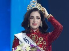 Η Μις Μεξικό μιλάει για τη νίκη της Μις Υφήλιος μετά από διαμάχη
| presscode.gr Η Μις Μεξικό μιλάει για τη νίκη της Μις Υφήλιος μετά από διαμάχη
| presscode.gr