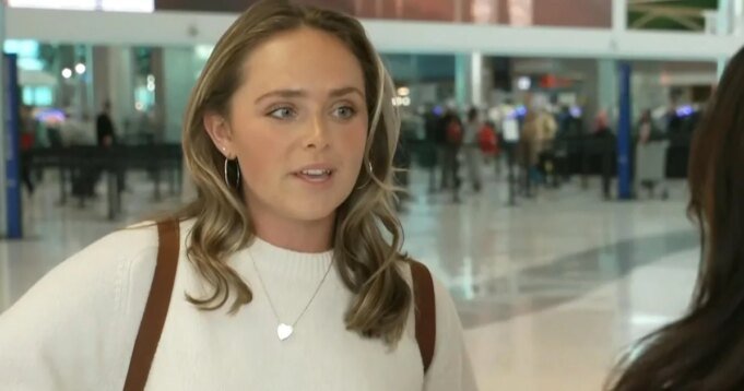 Η έλλειψη ελεγκτή εναέριας κυκλοφορίας προκαλεί καθυστερήσεις πτήσεων εν μέσω Η έλλειψη ελεγκτή εναέριας κυκλοφορίας προκαλεί καθυστερήσεις πτήσεων εν μέσω διακοπής λειτουργίας
| presscode.gr