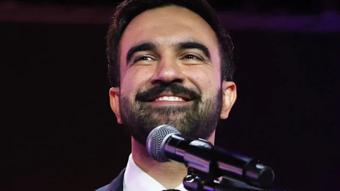 Η εκλογή του Zohran Mamdinani στη Νέα Υόρκη αντιπροσωπεύει καθοριστική Η εκλογή του Zohran Mamdinani στη Νέα Υόρκη αντιπροσωπεύει καθοριστική πολιτική στιγμή
| presscode.gr