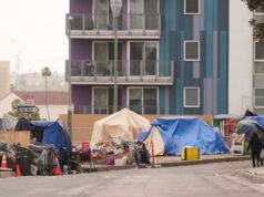 Η κυβέρνηση Τραμπ σχεδιάζει μεγάλες περικοπές στη μακροχρόνια στέγαση για τους αστέγους
| presscode.gr Η κυβέρνηση Τραμπ σχεδιάζει μεγάλες περικοπές στη μακροχρόνια στέγαση για τους αστέγους
| presscode.gr