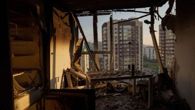 Η μαζική επίθεση της Ρωσίας στο Κίεβο σκοτώνει τουλάχιστον 4 ανθρώπους και τραυματίζει δεκάδες άλλους
| presscode.gr