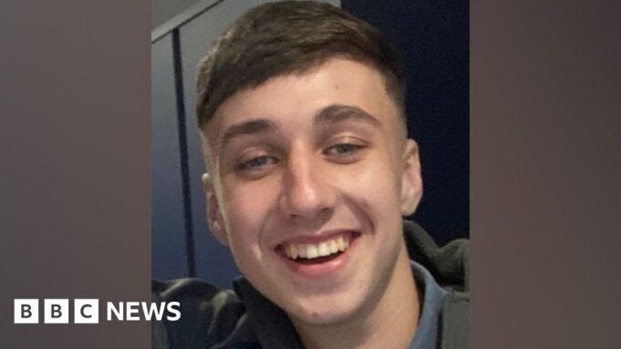 Η μαμά του Τζέι Σλέιτερ λέει ότι τα διαδικτυακά τρολ Η μαμά του Τζέι Σλέιτερ λέει ότι τα διαδικτυακά τρολ την έστειλαν «στην κόλαση και πίσω» αφού εξαφανίστηκε στην Τενερίφη
| presscode.gr