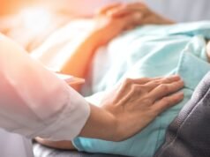 Η νοσοκόμα του ξενώνα που έχει παρακολουθήσει εκατοντάδες ανθρώπους να πεθαίνουν αποκαλύπτει επτά από τις πιο κοινές τύψεις
| presscode.gr Η νοσοκόμα του ξενώνα που έχει παρακολουθήσει εκατοντάδες ανθρώπους να πεθαίνουν αποκαλύπτει επτά από τις πιο κοινές τύψεις
| presscode.gr