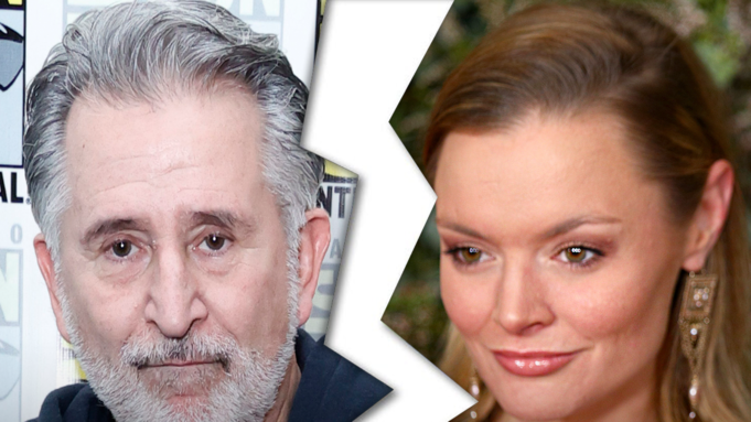 Η σύζυγος του πρωταγωνιστή του «Without a Trace» του Anthony Η σύζυγος του πρωταγωνιστή του «Without a Trace» του Anthony LaPaglia υποβάλλει αίτηση διαζυγίου
| presscode.gr