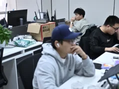 Η τεχνητή νοημοσύνη μπορεί να αυξήσει τους μισθούς – και στη συνέχεια να τους συντρίψει, λένε οι καθηγητές
| presscode.gr Η τεχνητή νοημοσύνη μπορεί να αυξήσει τους μισθούς - και στη συνέχεια να τους συντρίψει, λένε οι καθηγητές
| presscode.gr