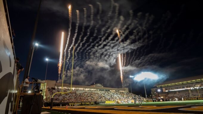 Κάτω 10: Όπου ακόμα και όταν χάνουμε, έχουμε μια έκρηξη Κάτω 10: Όπου ακόμα και όταν χάνουμε, έχουμε μια έκρηξη
| presscode.gr