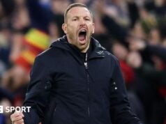 “Κοντά στο τέλειο” – ο Bellamy διασκεδάζει στο masterclass της Ουαλίας
| presscode.gr "Κοντά στο τέλειο" - ο Bellamy διασκεδάζει στο masterclass της Ουαλίας
| presscode.gr