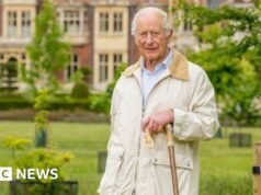 Νέα φωτογραφία κυκλοφόρησε για τα 77α γενέθλια του King
| presscode.gr Νέα φωτογραφία κυκλοφόρησε για τα 77α γενέθλια του King
| presscode.gr