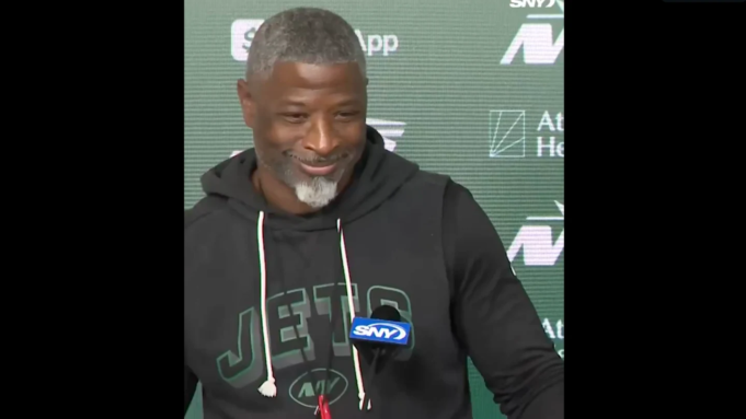 Ο Aaron Glenn είχε αμβλεία εξήγηση για το ξεκίνημα του Tyrod Taylor έναντι του Justin Fields
| presscode.gr