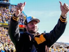 Ο Bills’ Allen έχει το Νο. 17 της φανέλας που αποσύρθηκε από το Wyoming
| presscode.gr Ο Bills' Allen έχει το Νο. 17 της φανέλας που αποσύρθηκε από το Wyoming
| presscode.gr