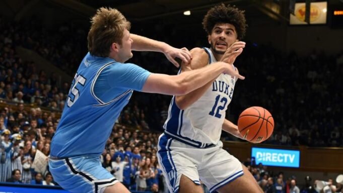 Ο Cameron Boozer κερδίζει 35 πόντους κορυφαίο στην καριέρα του Ο Cameron Boozer κερδίζει 35 πόντους κορυφαίο στην καριέρα του με τον μπαμπά Carlos Boozer στην αυλή
| presscode.gr