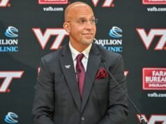 Ο Franklin λαμβάνει 5ετές συμβόλαιο 41,75 εκατομμυρίων $+ με την Hokies
| presscode.gr Ο Franklin λαμβάνει 5ετές συμβόλαιο 41,75 εκατομμυρίων $+ με την Hokies
| presscode.gr