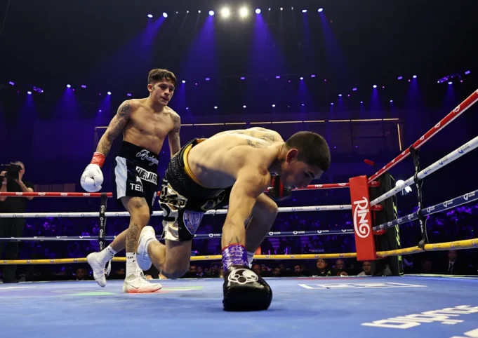 Ο Jesse 'Bam' Rodriguez καταστρέφει τον Fernando Martinez σε σύγκρουση Ο Jesse 'Bam' Rodriguez καταστρέφει τον Fernando Martinez σε σύγκρουση ενοποίησης με το undercard Benavidez-Yarde
| presscode.gr