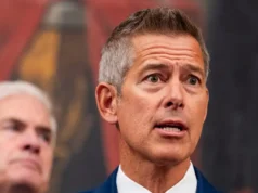 Ο Sean Duffy λέει ότι οι άνθρωποι μπορούν να κάνουν καλύτερα τα αεροπορικά ταξίδια για τις διακοπές, αν δεν φορούν PJ
| presscode.gr Ο Sean Duffy λέει ότι οι άνθρωποι μπορούν να κάνουν καλύτερα τα αεροπορικά ταξίδια για τις διακοπές, αν δεν φορούν PJ
| presscode.gr