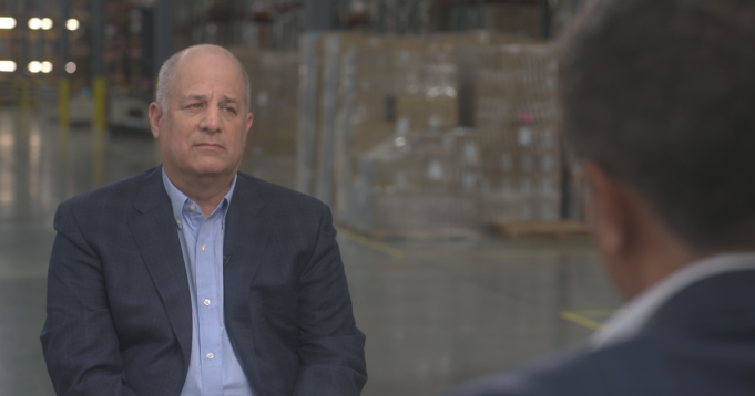 Ο Διευθύνων Σύμβουλος που αμφισβητεί τον Τραμπ στο δικαστήριο θα μπορούσε να προκαλέσει κύμα επιστροφών δασμών
| presscode.gr