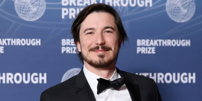 Ο Διευθύνων Σύμβουλος της Robinhood, Vlad Tenev, λέει ότι έχει γίνει «περισσότερος Luddite» καθώς η εταιρεία του μεγαλώνει
| presscode.gr