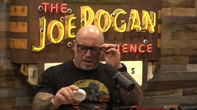 Ο Ρόγκαν ισχυρίζεται ότι διόρθωσε την κακή του όραση με Ο Ρόγκαν ισχυρίζεται ότι διόρθωσε την κακή του όραση με «κόκκινα φώτα» και ριζοσπαστική αγωγή χαπιών
| presscode.gr