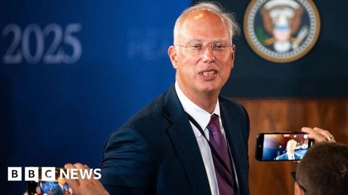 Ο Ρώσος απεσταλμένος Κίριλ Ντμίτριεφ: Προπαγανδιστής του Πούτιν ή κλειδί για την ειρήνη με την Ουκρανία;
| presscode.gr