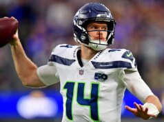 Ο Σαμ Ντάρνολντ είχε γλυκιά απάντηση στη φλογερή άμυνα του Έρνεστ Τζόουνς μετά από παιχνίδι Four-INT
| presscode.gr Ο Σαμ Ντάρνολντ είχε γλυκιά απάντηση στη φλογερή άμυνα του Έρνεστ Τζόουνς μετά από παιχνίδι Four-INT
| presscode.gr