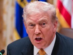 Ο Τραμπ δημοσιεύει ισχυρισμούς σχετικά με τα «Δικαιώματα» του Obamacare που προήλθαν σε ιστότοπο σατιρικών ειδήσεων
| presscode.gr Ο Τραμπ δημοσιεύει ισχυρισμούς σχετικά με τα «Δικαιώματα» του Obamacare που προήλθαν σε ιστότοπο σατιρικών ειδήσεων
| presscode.gr