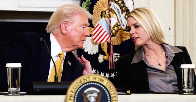 Ο Τραμπ στοχεύει τους κρατικούς νόμους για την τεχνητή νοημοσύνη σε σχέδιο εκτελεστικού διατάγματος
| presscode.gr