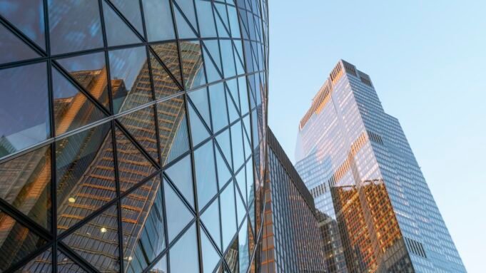 Ο επικεφαλής της BXP λέει ότι ο τομέας των γραφείων Ο επικεφαλής της BXP λέει ότι ο τομέας των γραφείων έχει πέσει στον πάτο, αλλά τα κτίρια πρέπει ακόμα να κατεδαφιστούν
| presscode.gr