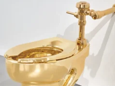 Ο καλλιτέχνης πίσω από την viral μπανάνα με ταινία 6,2 εκατομμυρίων δολαρίων έφτιαξε επίσης μια χρυσή τουαλέτα – και μόλις πουλήθηκε για 12,1 εκατομμύρια δολάρια
| presscode.gr Ο καλλιτέχνης πίσω από την viral μπανάνα με ταινία 6,2 εκατομμυρίων δολαρίων έφτιαξε επίσης μια χρυσή τουαλέτα - και μόλις πουλήθηκε για 12,1 εκατομμύρια δολάρια
| presscode.gr