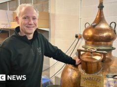 Ο κατασκευαστής τζιν φοβάται περαιτέρω αύξηση φόρου στον προϋπολογισμό
| presscode.gr Ο κατασκευαστής τζιν φοβάται περαιτέρω αύξηση φόρου στον προϋπολογισμό
| presscode.gr