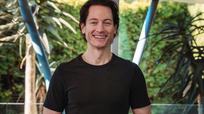 Ο «οδικός χάρτης» για τη μακροζωία αναφέρει τις βασικές συνήθειες που πρέπει να διαμορφώσουν οι άνθρωποι για να αυξήσουν τη διάρκεια ζωής
| presscode.gr