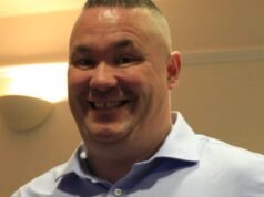 Ο πατέρας δύο παιδιών, 46 ετών, αποκαλύπτει την καθημερινή συνήθεια άσκησης που τον βοήθησε να ρίξει 10 πέτρες σε ένα χρόνο… χωρίς να κάνει τρύπημα παχιάς: «Έπρεπε να κάνω δραστικά μέτρα»
| presscode.gr Ο πατέρας δύο παιδιών, 46 ετών, αποκαλύπτει την καθημερινή συνήθεια άσκησης που τον βοήθησε να ρίξει 10 πέτρες σε ένα χρόνο... χωρίς να κάνει τρύπημα παχιάς: «Έπρεπε να κάνω δραστικά μέτρα»
| presscode.gr