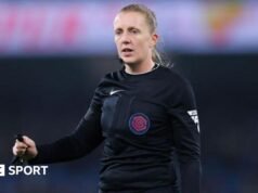 Ο προπονητής διαιτησίας αρνείται τον «άνθρωπο χειρισμό» αξιωματούχο του WSL
| presscode.gr Ο προπονητής διαιτησίας αρνείται τον «άνθρωπο χειρισμό» αξιωματούχο του WSL
| presscode.gr