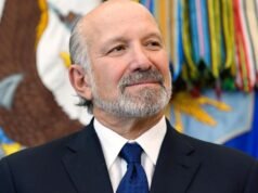 Ο υπουργός Εμπορίου των ΗΠΑ επικαλείται την Ινδία ενώ υπερασπίζεται τις δασμολογικές εξουσίες του Τραμπ εν μέσω υπόθεσης του Ανωτάτου Δικαστηρίου
| presscode.gr Ο υπουργός Εμπορίου των ΗΠΑ επικαλείται την Ινδία ενώ υπερασπίζεται τις δασμολογικές εξουσίες του Τραμπ εν μέσω υπόθεσης του Ανωτάτου Δικαστηρίου
| presscode.gr