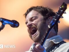 Οι Kings of Leon και ο Neil Young πηγαίνουν στο νέο φεστιβάλ
| presscode.gr Οι Kings of Leon και ο Neil Young πηγαίνουν στο νέο φεστιβάλ
| presscode.gr