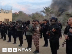 Οι ένοπλες ομάδες κατά της Χαμάς αναζητούν μελλοντικό ρόλο στο πλαίσιο του ειρηνευτικού σχεδίου της Γάζας
| presscode.gr Οι ένοπλες ομάδες κατά της Χαμάς αναζητούν μελλοντικό ρόλο στο πλαίσιο του ειρηνευτικού σχεδίου της Γάζας
| presscode.gr